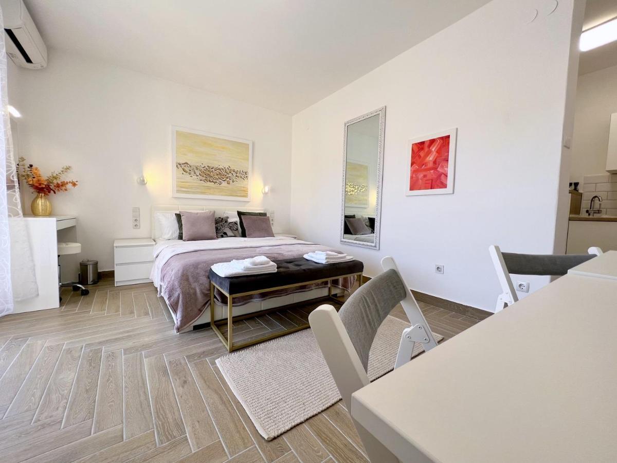 King Residence Old Town Rab - Adults Only Rab Town Eksteriør billede