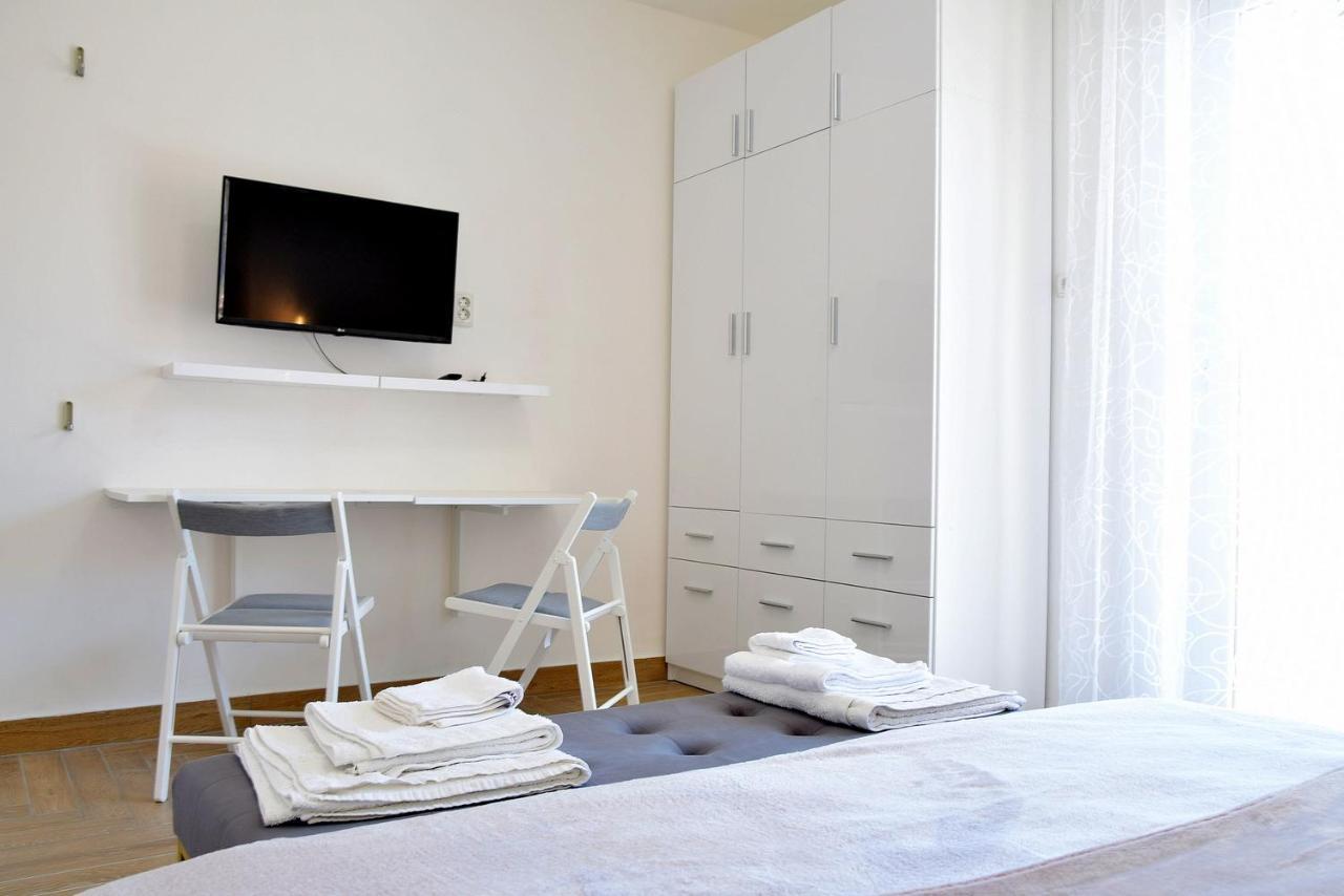 King Residence Old Town Rab - Adults Only Rab Town Eksteriør billede